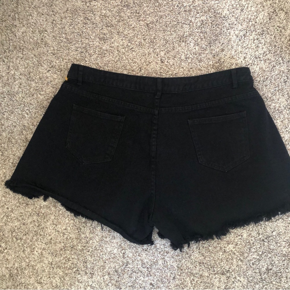 Shein/ Woman’s/ Black Distressed Black Jean Shorts/ Plus Size /  2X